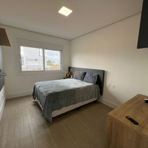 Casa de Condomínio com 234m², 5 dormitórios, 3 suítes, 2 vagas no Condomínio Ilhas Park em Torres para Comprar