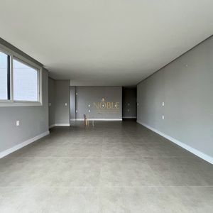 Apartamento com 90m², 2 dormitórios, 2 suítes, 2 vagas no Maui Residencial em Torres para Comprar