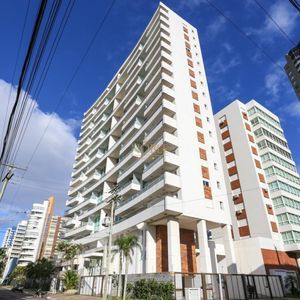Apartamento com 155m², 3 dormitórios, 3 suítes, 2 vagas no Tutto Residenziale em Torres para Comprar