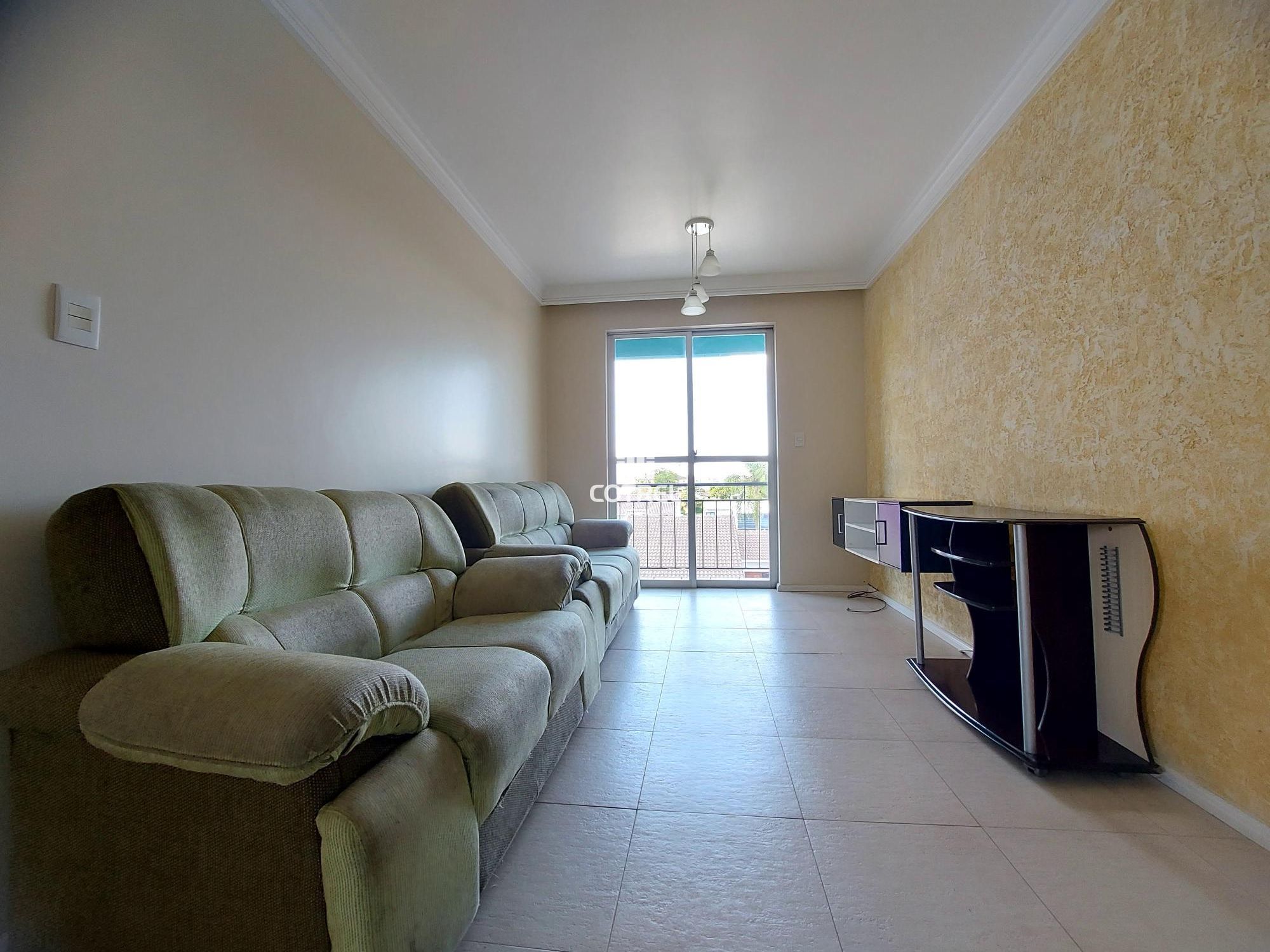Apartamento Semimobiliado à Venda 2 dormitórios no bairro Camobi em Santa Maria