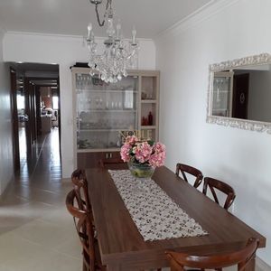 Apartamento com 124m², 3 dormitórios, 1 suíte, 2 vagas no Torre do Sol em Torres para Comprar