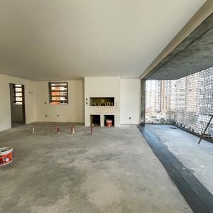 Apartamento com 165m², 3 dormitórios, 3 suítes, 2 vagas no Vanguard em Torres para Comprar