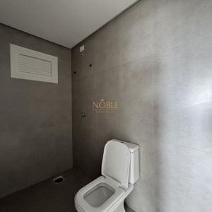 Apartamento com 77m², 2 dormitórios, 1 suíte, 2 vagas no Maui Residencial em Torres para Comprar