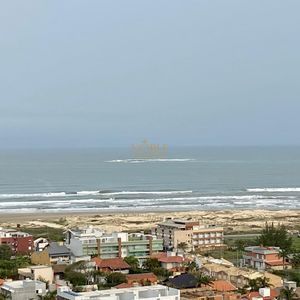 Duplex com 189m², 3 dormitórios, 1 suíte, 2 vagas no Torre de Athena em Torres para Comprar