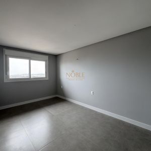 Apartamento com 77m², 2 dormitórios, 1 suíte, 2 vagas no Maui Residencial em Torres para Comprar