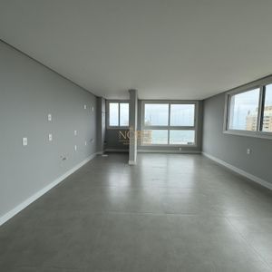 Apartamento com 77m², 2 dormitórios, 1 suíte, 2 vagas no Maui Residencial em Torres para Comprar