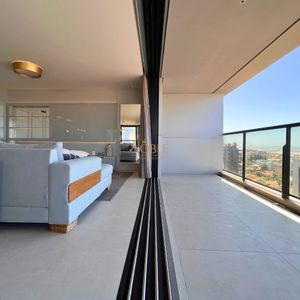 Apartamento com 220m², 4 dormitórios, 4 suítes, 3 vagas no Vitra em Torres para Comprar