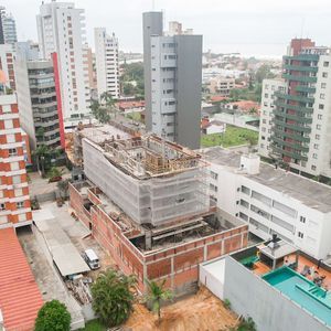 Apartamento com 186m², 3 dormitórios, 3 suítes, 3 vagas no Edifício L'ART em Torres para Comprar