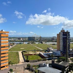 Apartamento com 78m², 2 dormitórios, 2 suítes, 1 vaga no Rosa dos Ventos em Torres para Comprar