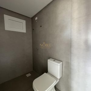 Apartamento com 77m², 2 dormitórios, 1 suíte, 2 vagas no Maui Residencial em Torres para Comprar