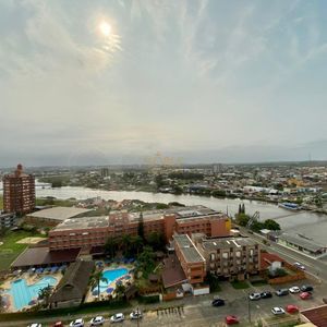 Duplex com 189m², 3 dormitórios, 1 suíte, 2 vagas no Torre de Athena em Torres para Comprar