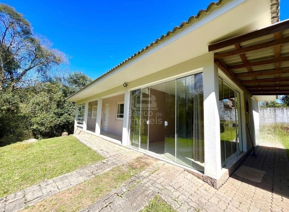 Casa à venda com 2 quartos, 120m² - Foto 2