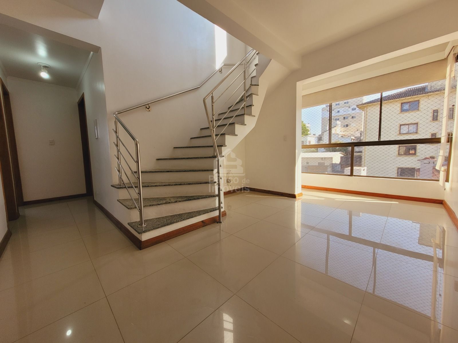 Cobertura para alugar com 3 quartos, 116m² - Foto 2