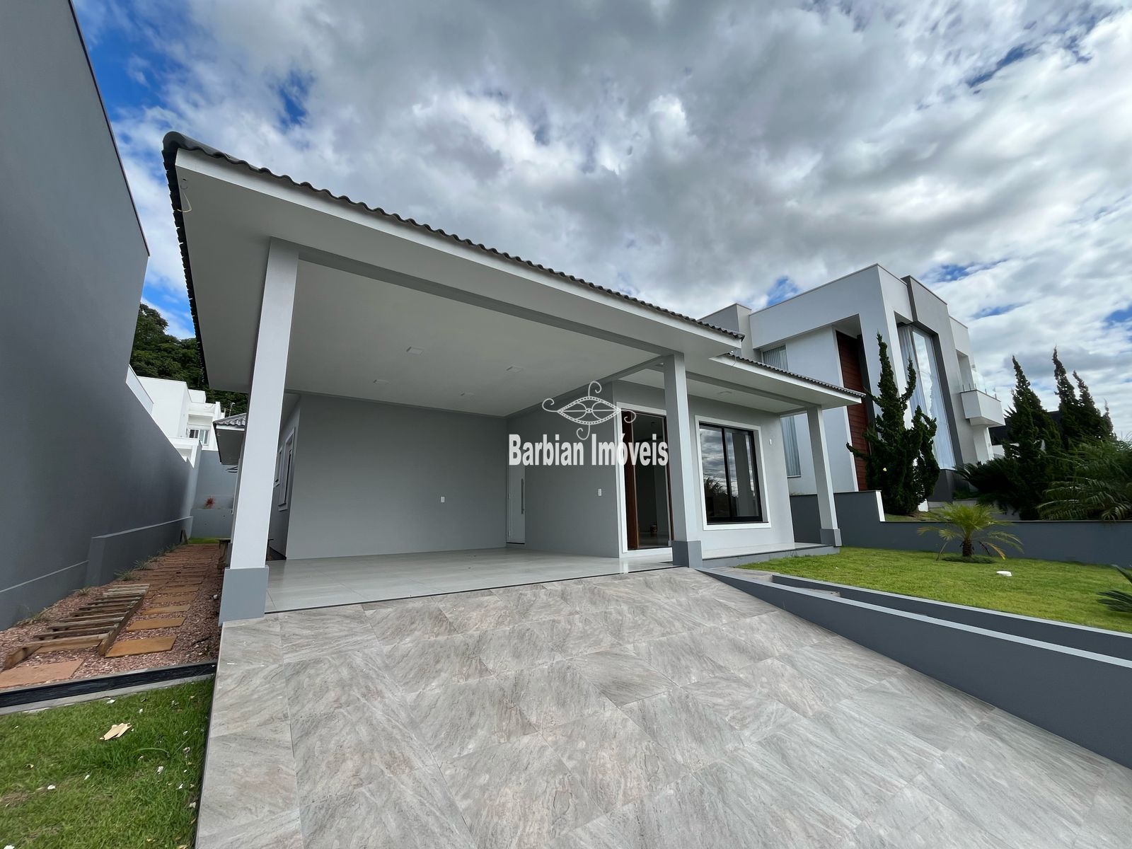 Casa à venda  no Country - Santa Cruz do Sul, RS. Imóveis