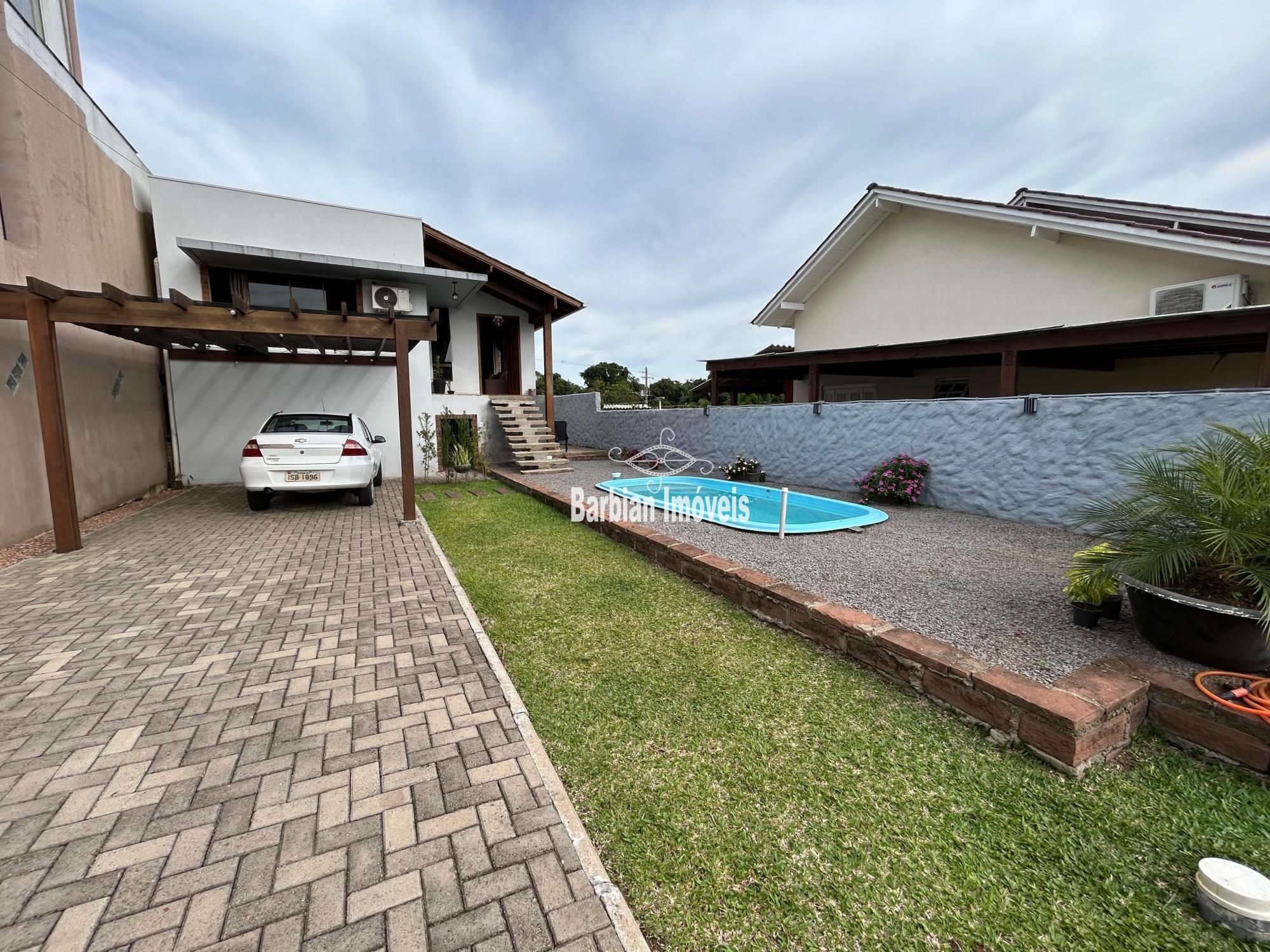 Casa à venda  no Linha Santa Cruz - Santa Cruz do Sul, RS. Imóveis