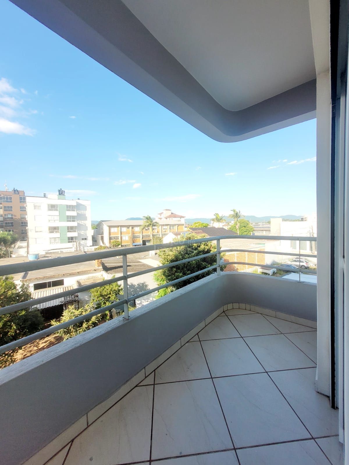 Apartamento com 2 Dormitórios para alugar, 63 m² por R$ 1.600,00 Apartamento com 2 Dormitórios para alugar, 63 m² por R$ 1.600,00