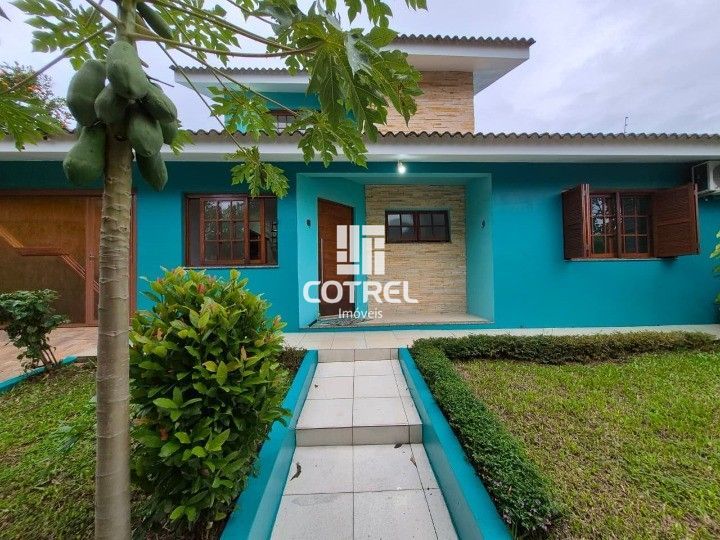 Casa à Venda 3 dormitórios sendo 1 suíte no bairro Camobi em Santa Maria - RS