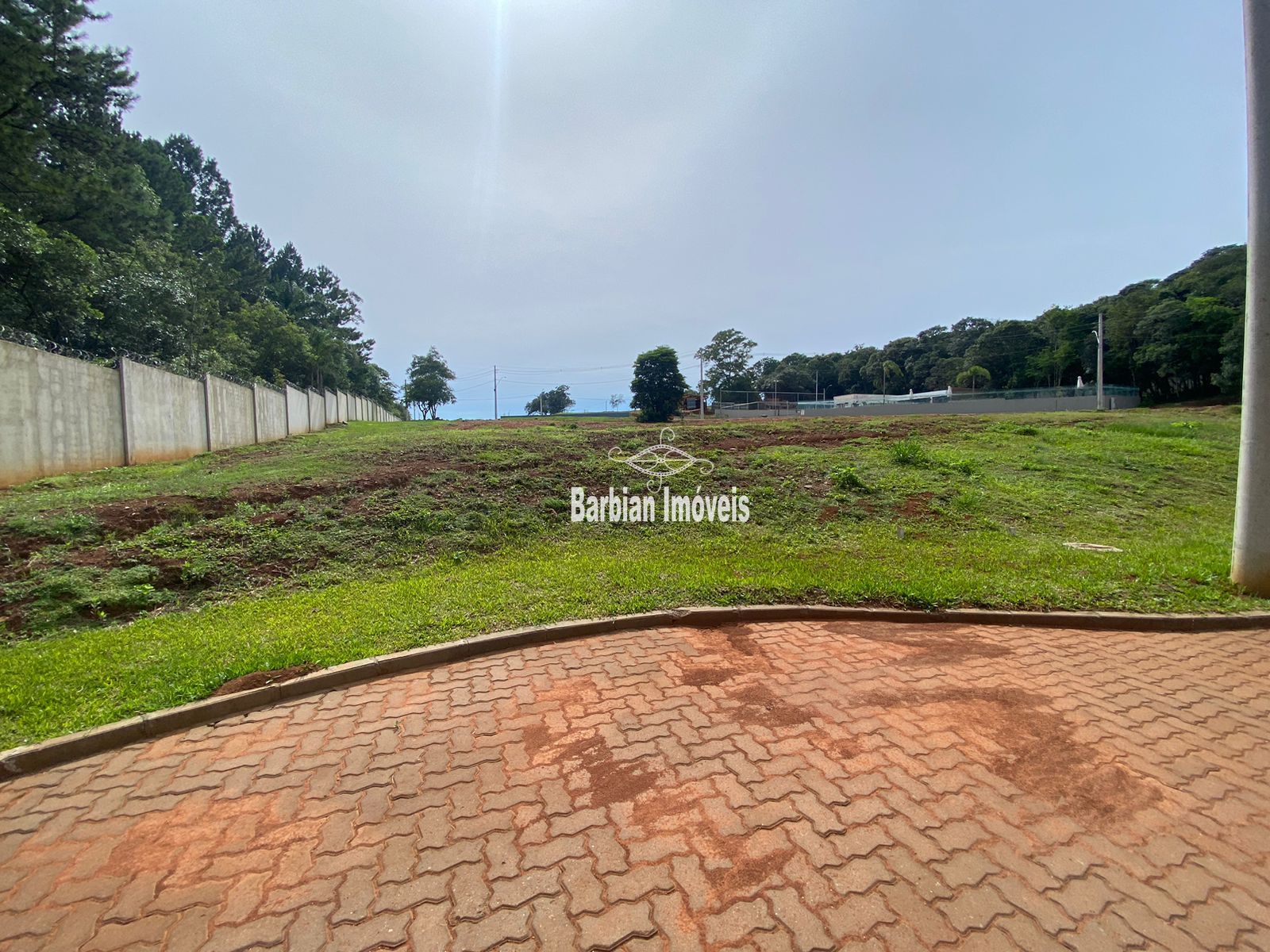 Terreno à venda, 360m² - Foto 1