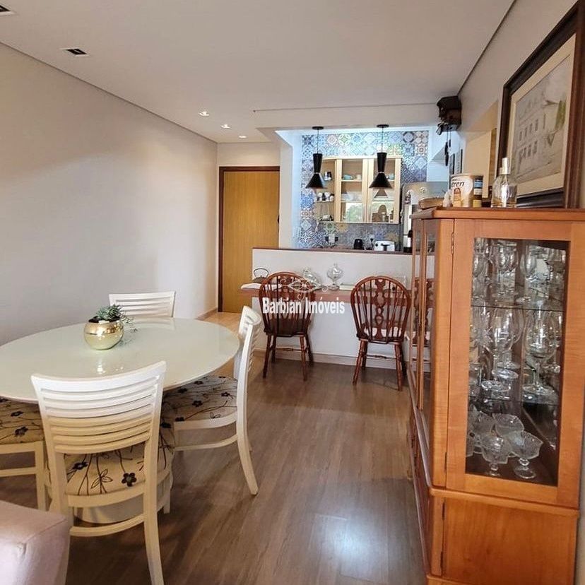 Apartamento à venda com 2 quartos, 85m² - Foto 3