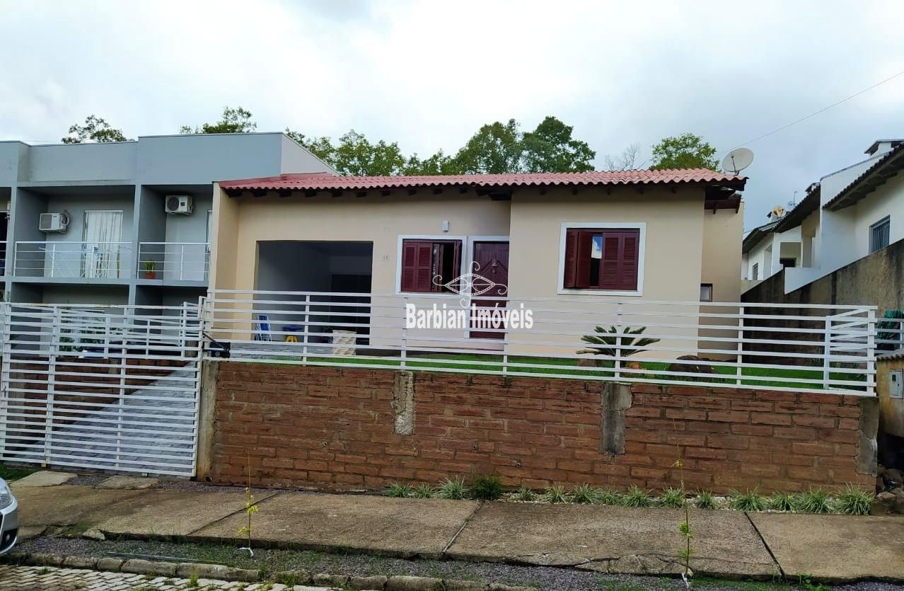 Casa à venda com 3 quartos, 140m² - Foto 1