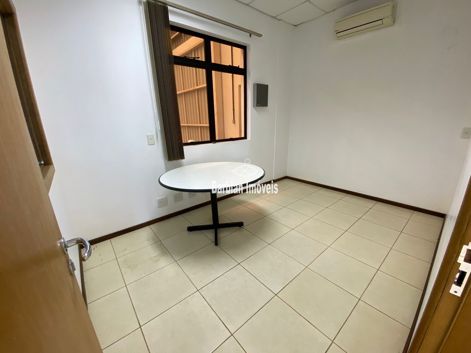 Prédio Inteiro à venda com 8 quartos, 1700m² - Foto 17