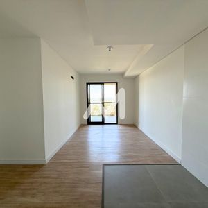Apartamento com 60m² e 2 dormitórios no bairro Moinhos em Lajeado para Comprar