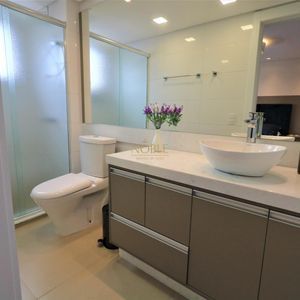 Apartamento com 109m², 3 dormitórios, 1 suíte, 2 vagas no San Pietro em Torres para Comprar