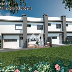 Sobrado com 100m² e 2 dormitórios no bairro Universitário em Lajeado para Comprar