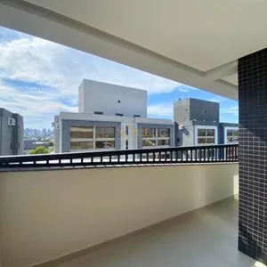 Apartamento com 72m², 2 dormitórios, 1 suíte, 1 vaga no Majestic Residencial em Torres para Comprar