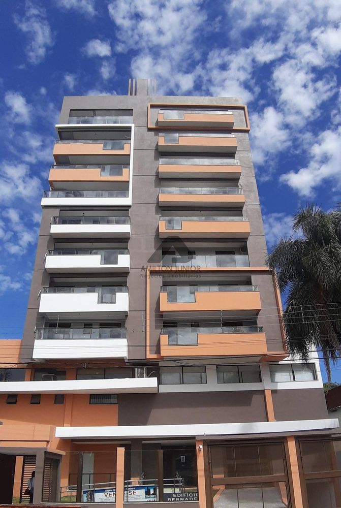 Apartamento à venda com 99m² na Rua Farrapos, Nossa Senhora Medianeira em Santa  Maria, RS