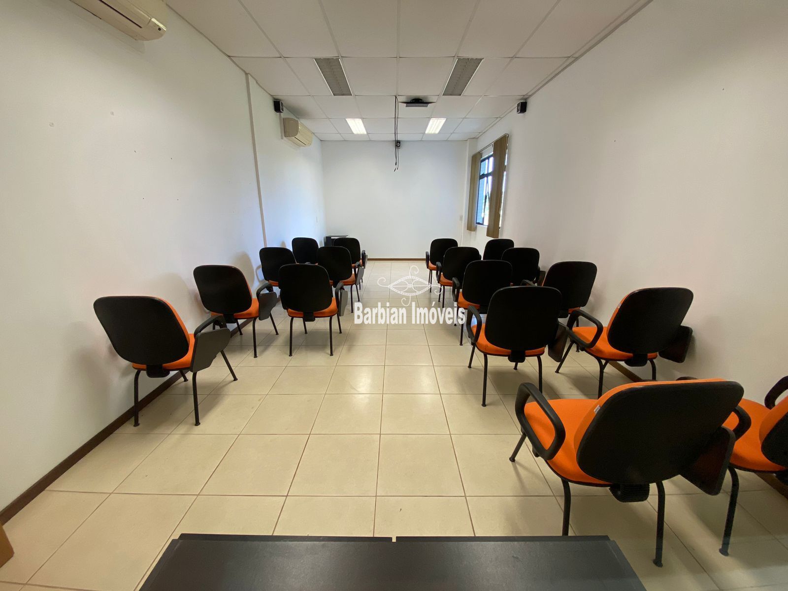 Prédio Inteiro à venda com 8 quartos, 1700m² - Foto 14