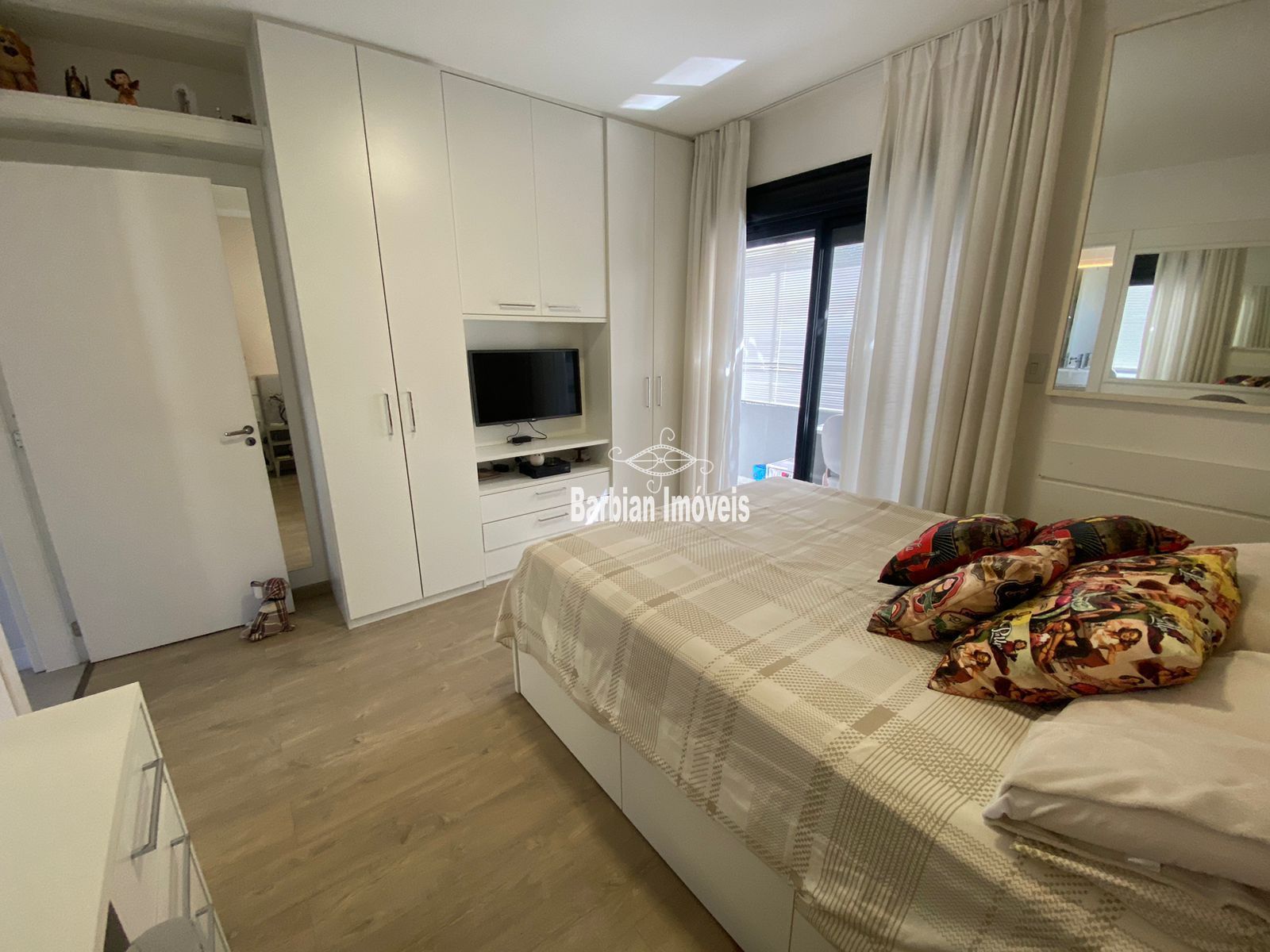 Casa à venda com 3 quartos, 210m² - Foto 25