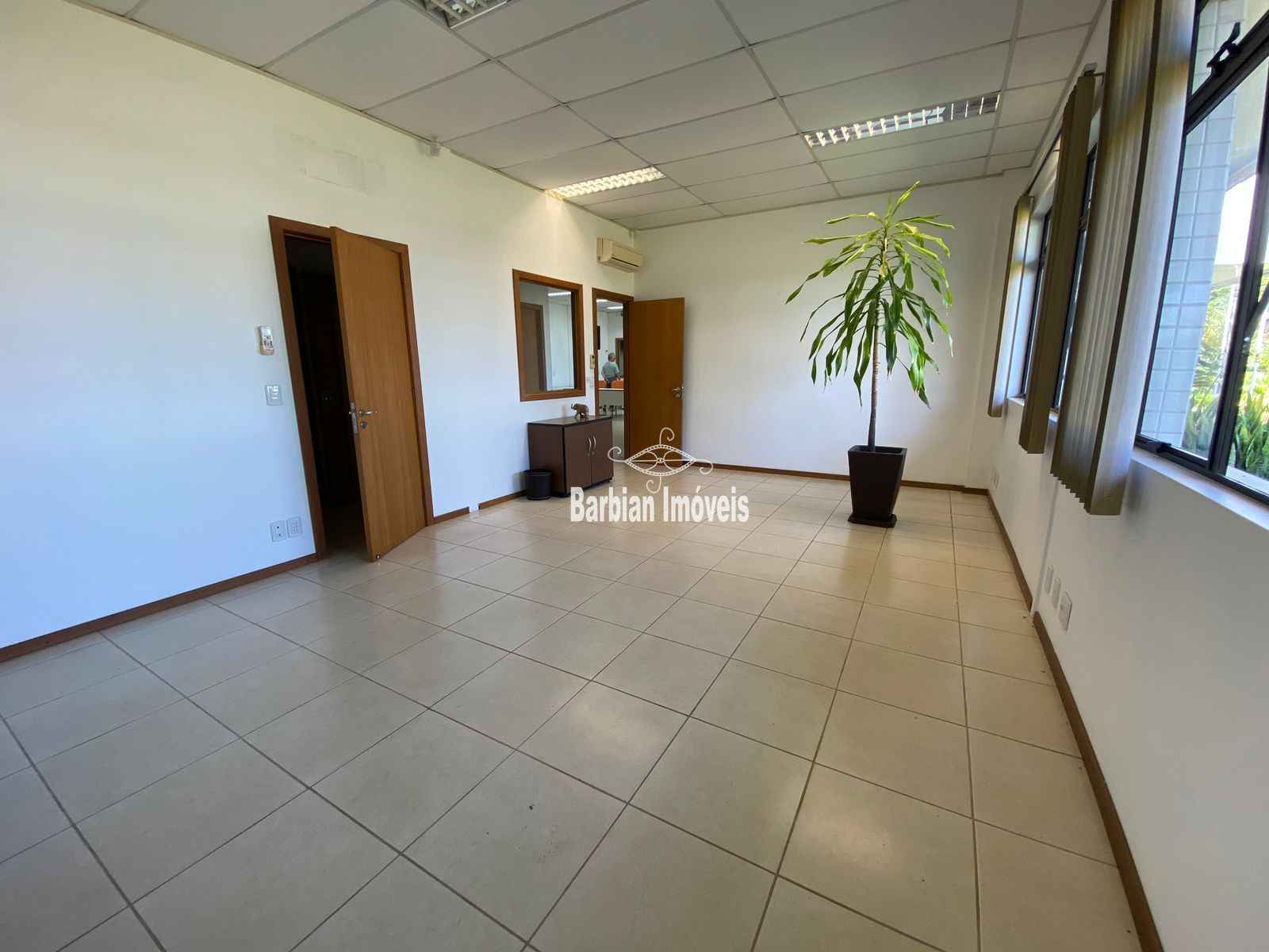 Prédio Inteiro à venda com 8 quartos, 1700m² - Foto 11