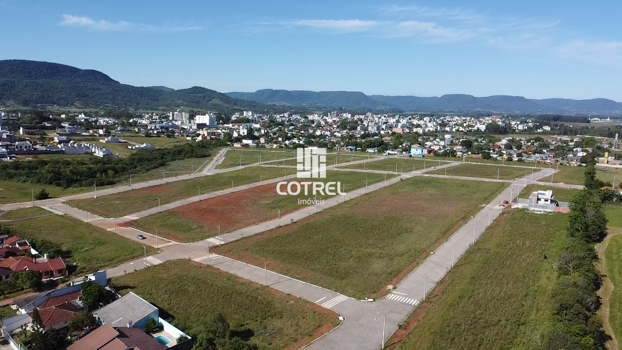 Terreno de esquina com 603,66m² no Loteamento Verdes Pampas em Camobi