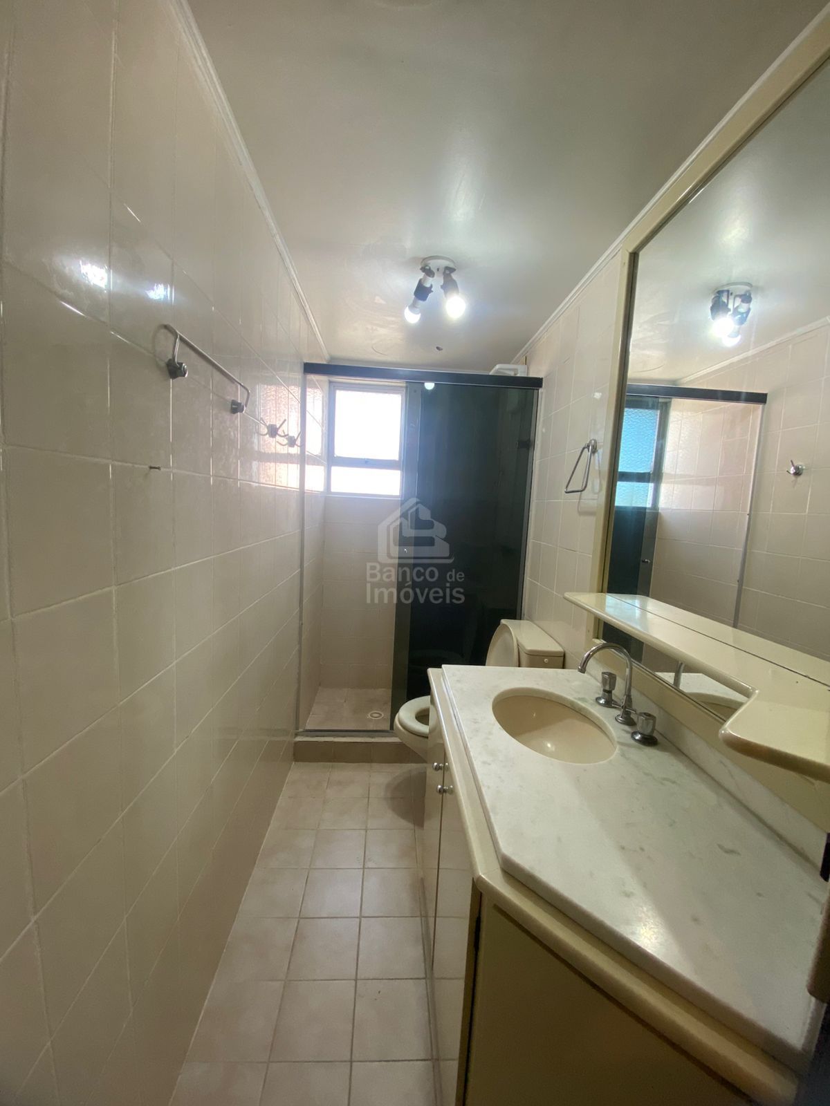 Apartamento para alugar com 2 quartos, 147m² - Foto 15