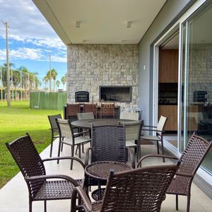 Casa de Condomínio, 4 dormitórios, 4 suítes, 2 vagas no Condomínio Ilhas Park em Torres para Comprar