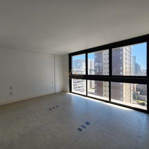 Apartamento com 220m², 4 dormitórios, 4 suítes, 3 vagas no Vitra em Torres para Comprar