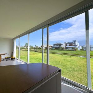 Casa de Condomínio com 280m², 4 dormitórios, 4 suítes, 2 vagas no Reserva das Águas em Torres para Comprar