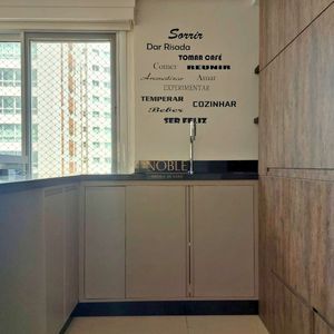 Apartamento com 249m², 4 dormitórios, 4 suítes, 2 vagas no Graziela em Torres para Comprar