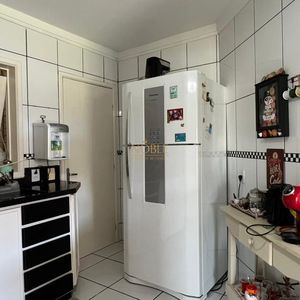 Sobrado com 290m², 4 dormitórios, 1 suíte, 2 vagas no bairro Igra Norte em Torres para Comprar