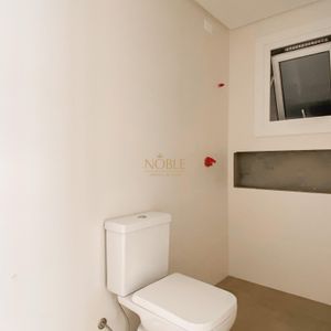 Apartamento com 83m², 2 dormitórios, 1 suíte, 2 vagas no Residencial Exclusive em Torres para Comprar