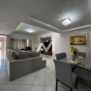 Sobrado com 214m² e 3 dormitórios no bairro São Cristóvão em Lajeado para Comprar