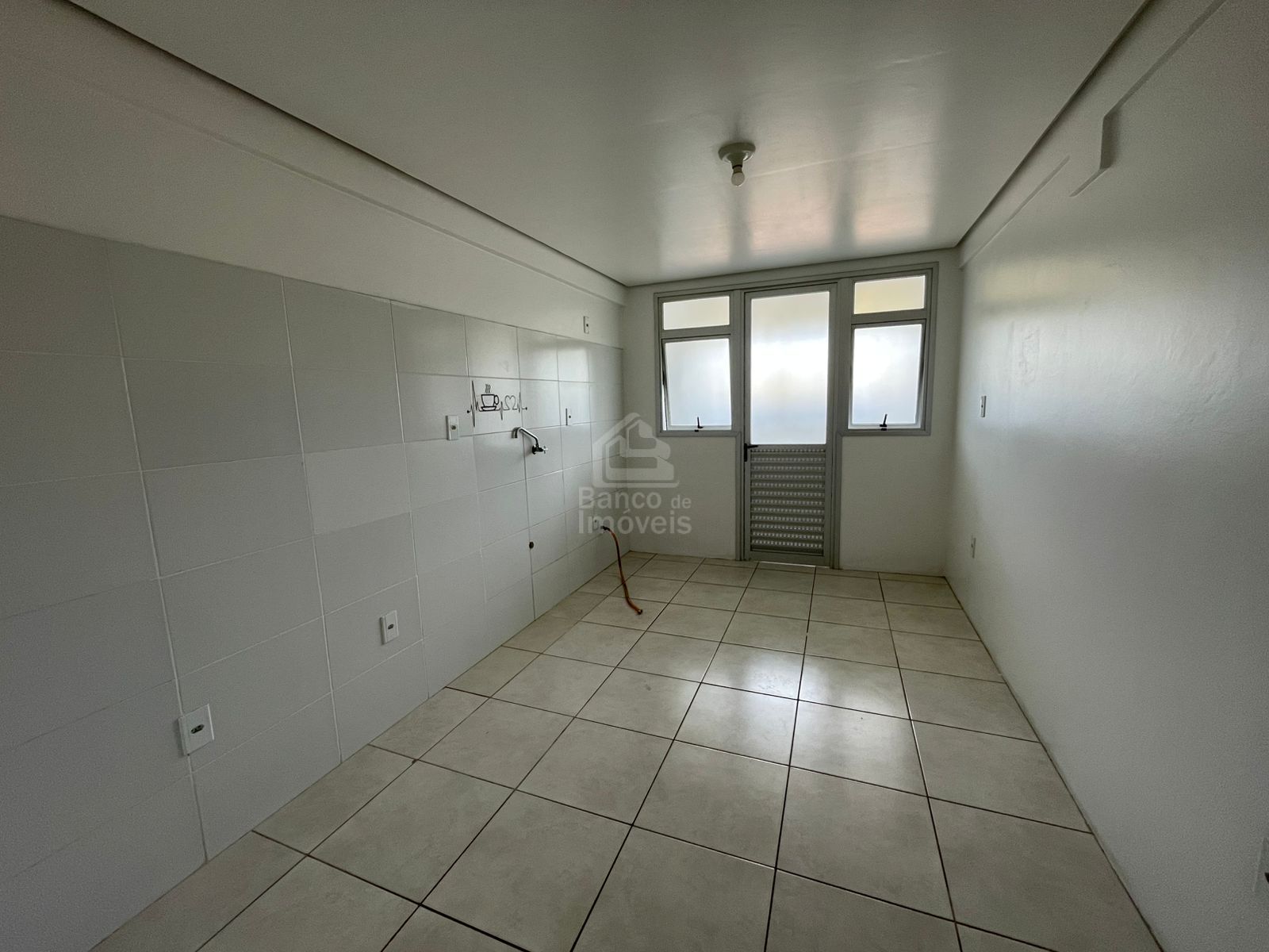 Apartamento para alugar com 2 quartos, 85m² - Foto 14