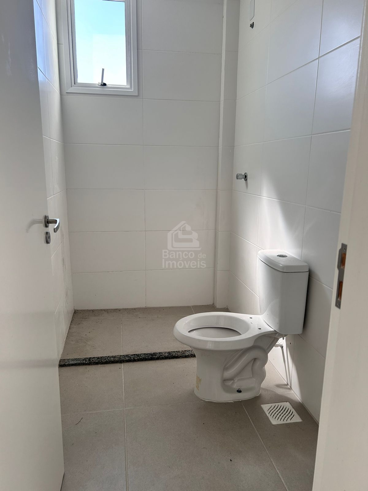 Apartamento à venda com 2 quartos, 67m² - Foto 8