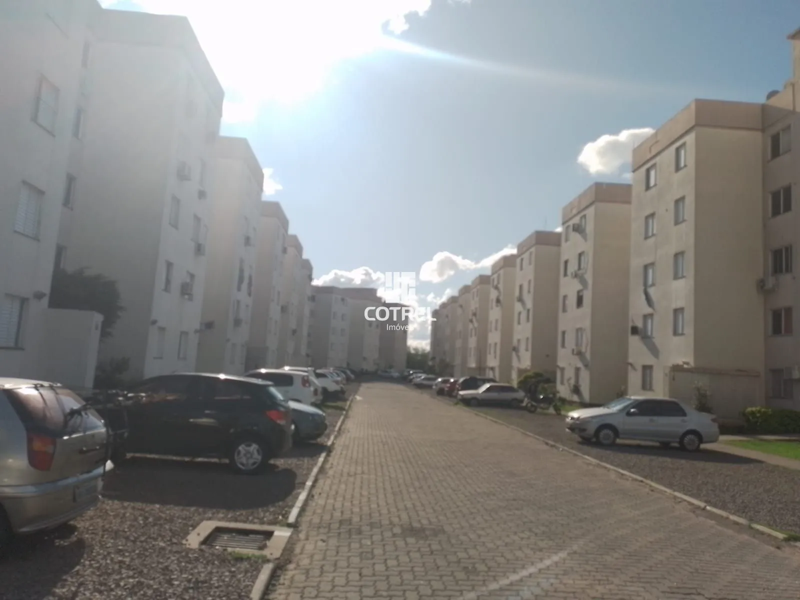 Apartamento 2 dormitórios 1 vaga de garagem localizado no Bairro Passo D`areia n
