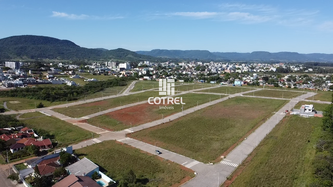 Terreno de esquina com 388,07 m² no Loteamento Verdes Pampas em Camobi