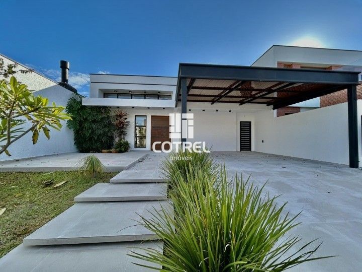 Casa de Alto padrão à venda e locação, no Terras de Santorini