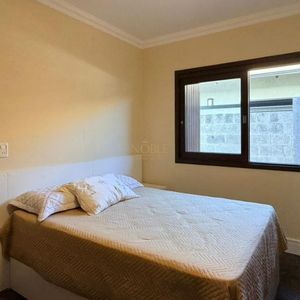 Casa com 156m², 3 dormitórios, 1 suíte, 4 vagas no bairro Praia Itapeva em Torres para Comprar