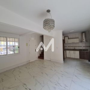 Sobrado com 110m² e 3 dormitórios no bairro Jardim Botânico em Lajeado para Comprar ou Alugar