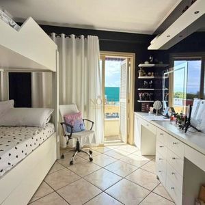 Apartamento com 88m², 2 dormitórios, 1 suíte, 1 vaga no Residencial Centenario em Torres para Comprar